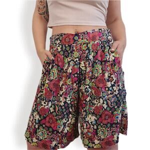 Vintage Flowy High Waisted Beaded Shorts M